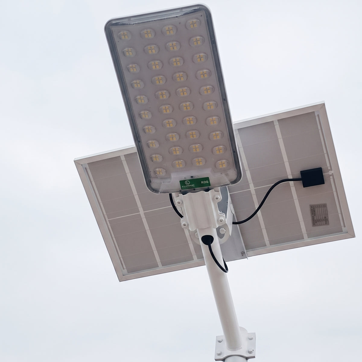 ☀️ LAMPADAIRE SOLAIRE 12000W — ÉCLAIREZ VOS ESPACES, SÉCURISEZ VOS PROJETS